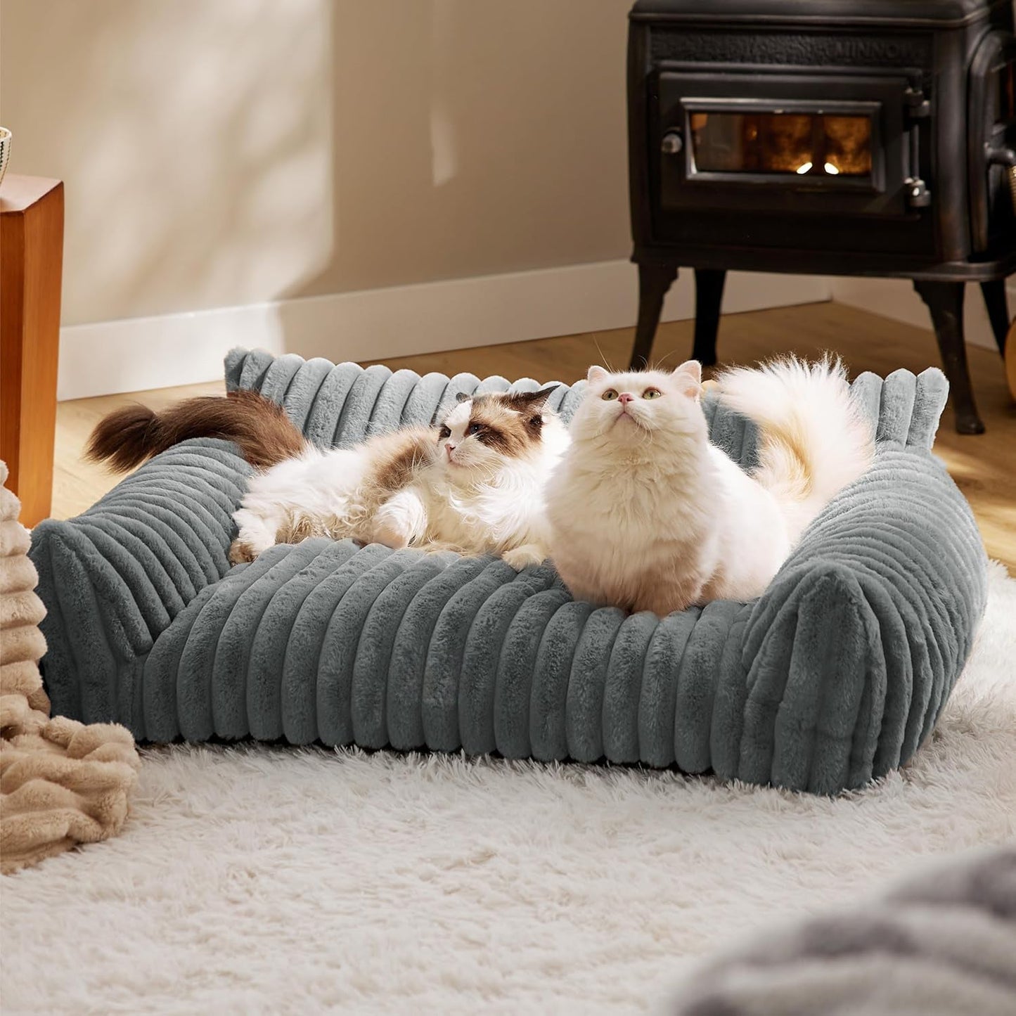 Cozy Cat Couch Bed with Three-Sided Design for Ultimate Comfort 4